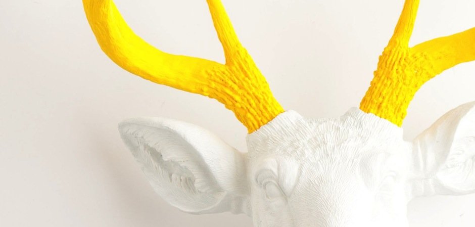 Голова оленя - Белая с желтыми рогами Loft-Concept 60.002