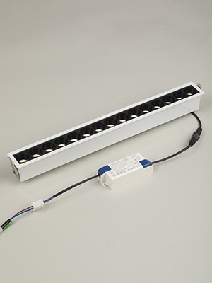Встраиваемый белый LED светильник с драйвером, 30Вт, 4000К,  24°, 2235лм
