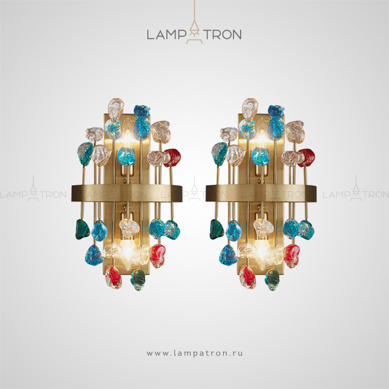 Серия настенных светильников с декоративными стеклянными камнями кубической, шарообразной и неправильной формы Lampatron RUFINA