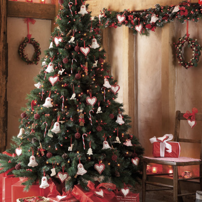 Дизайнерская Елка с Белым и Красным декором Christmas Tree Gingerbread Decor Loft Concept 79.005-4