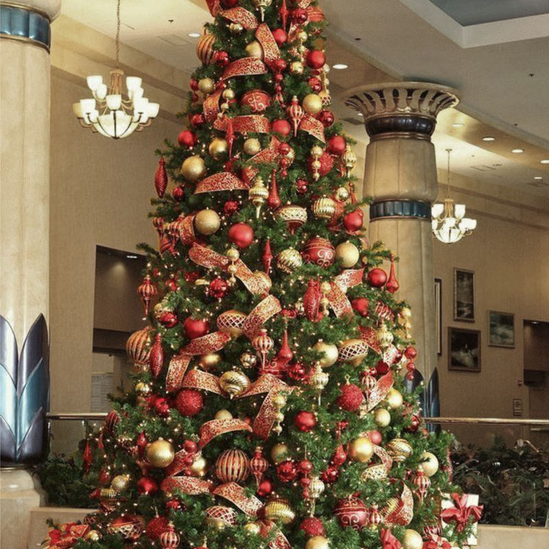 Дизайнерская Новогодняя Елка с Красным и Золотым декором Christmas Tree Golden Braid Loft Concept 79.003-4