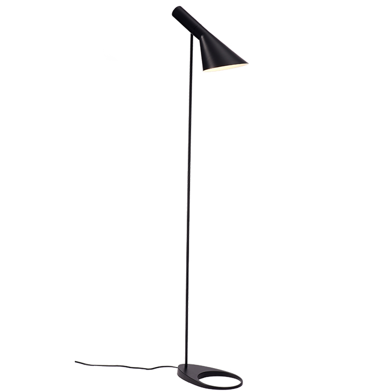 Торшер AJ Floor Lamp Black designed by Arne Jacobsen 41.144