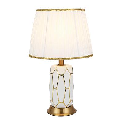 Настольный светильник Modelux ML.6114.01TL WH