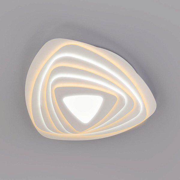 Потолочный светодиодный светильник Eurosvet Salient 90150/6 белый