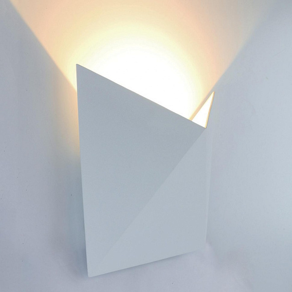 Настенный светодиодный светильник Arte Lamp Busta A1609AP-1WH