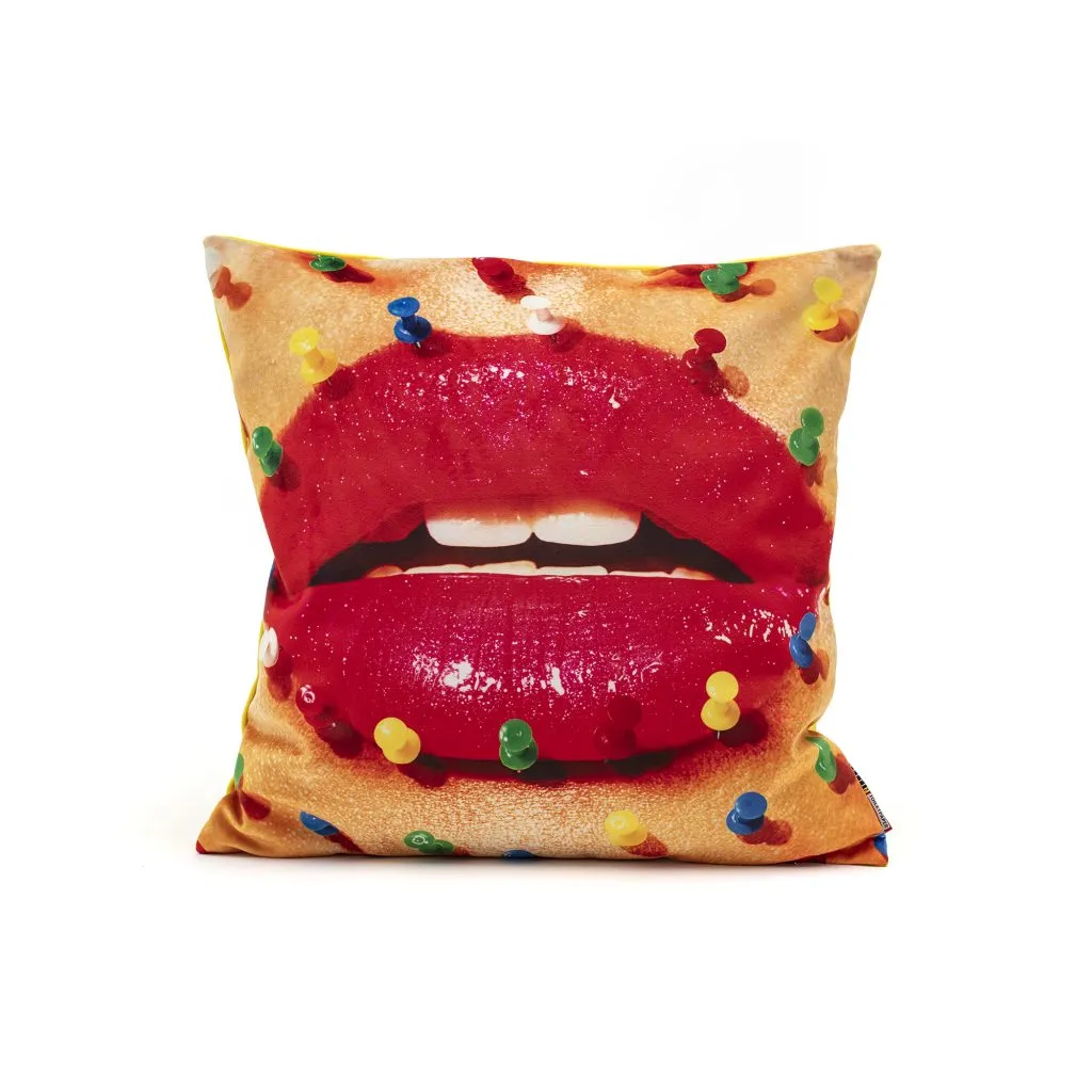 Подушка Seletti Toiletpaper Mouth With Pins